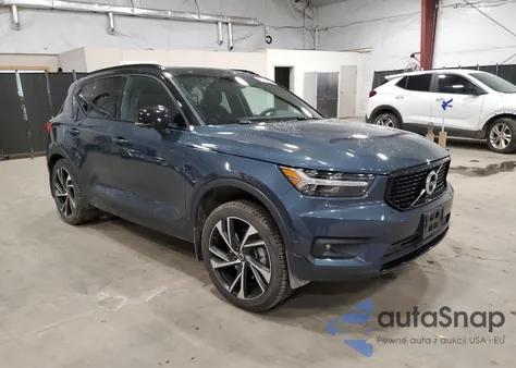 2022 Volvo Xc40 T5 R-Design z USA, uszkodzony, nr VIN YV4162UM3N2732255
